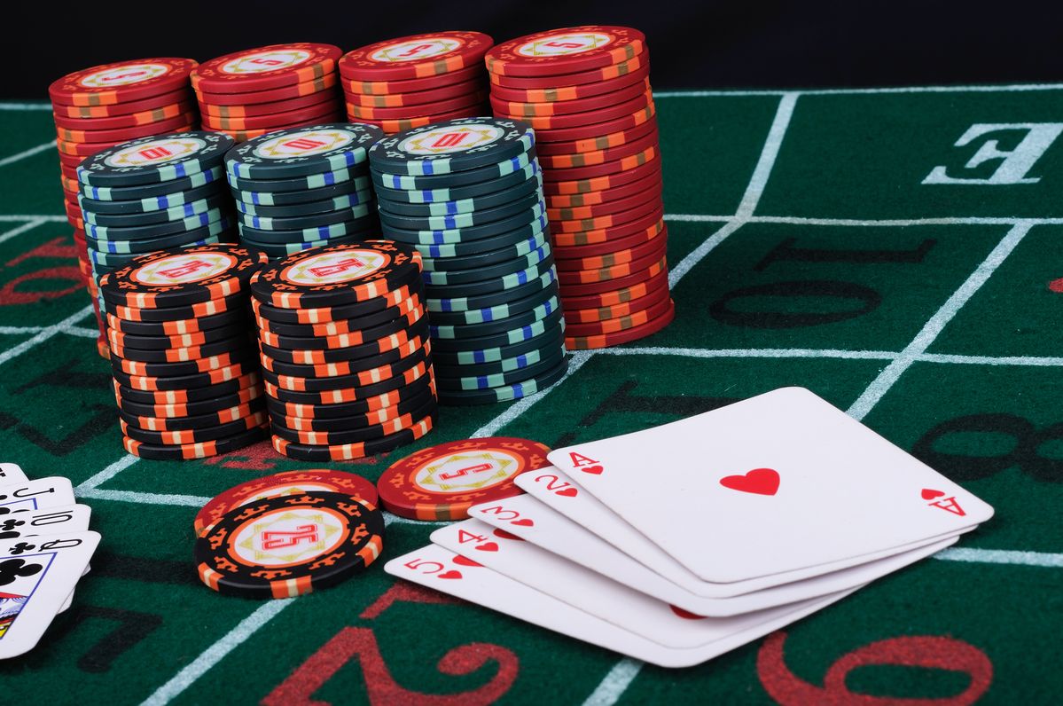 Aces Up Casino کھلاڑیوں کے لیے لائیو کیسینو سیکشن